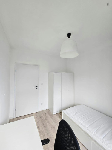Very cool 5-bedroom apartment in Warszawskie