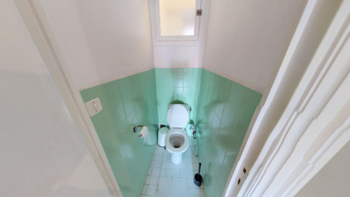 3-Bed Apartment on rue Grolée