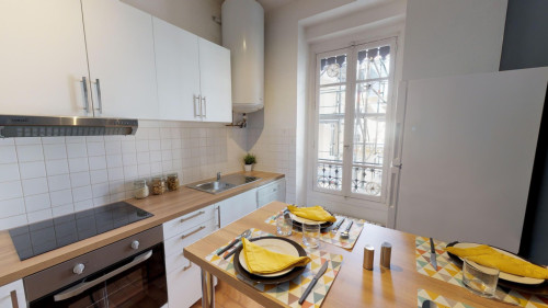 3-Bed Apartment on rue Grolée