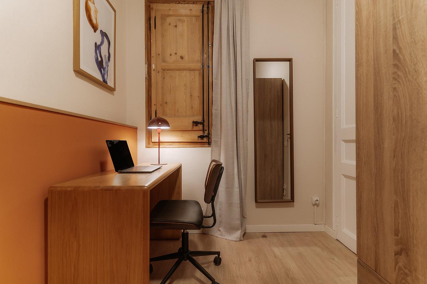  GENUS ROOM 1  -  Modern Coliving with Character in the Heart of Vibrant Ciutat Vella Apartment  - Gallery -  12