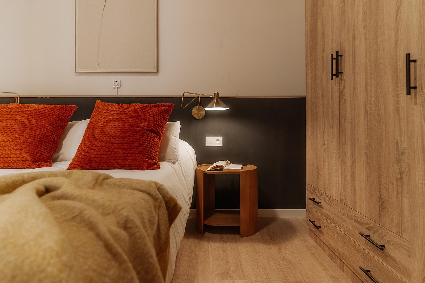  GENUS ROOM 2  -  Modern Coliving with Character in the Heart of Vibrant Ciutat Vella Apartment  - Gallery -  16