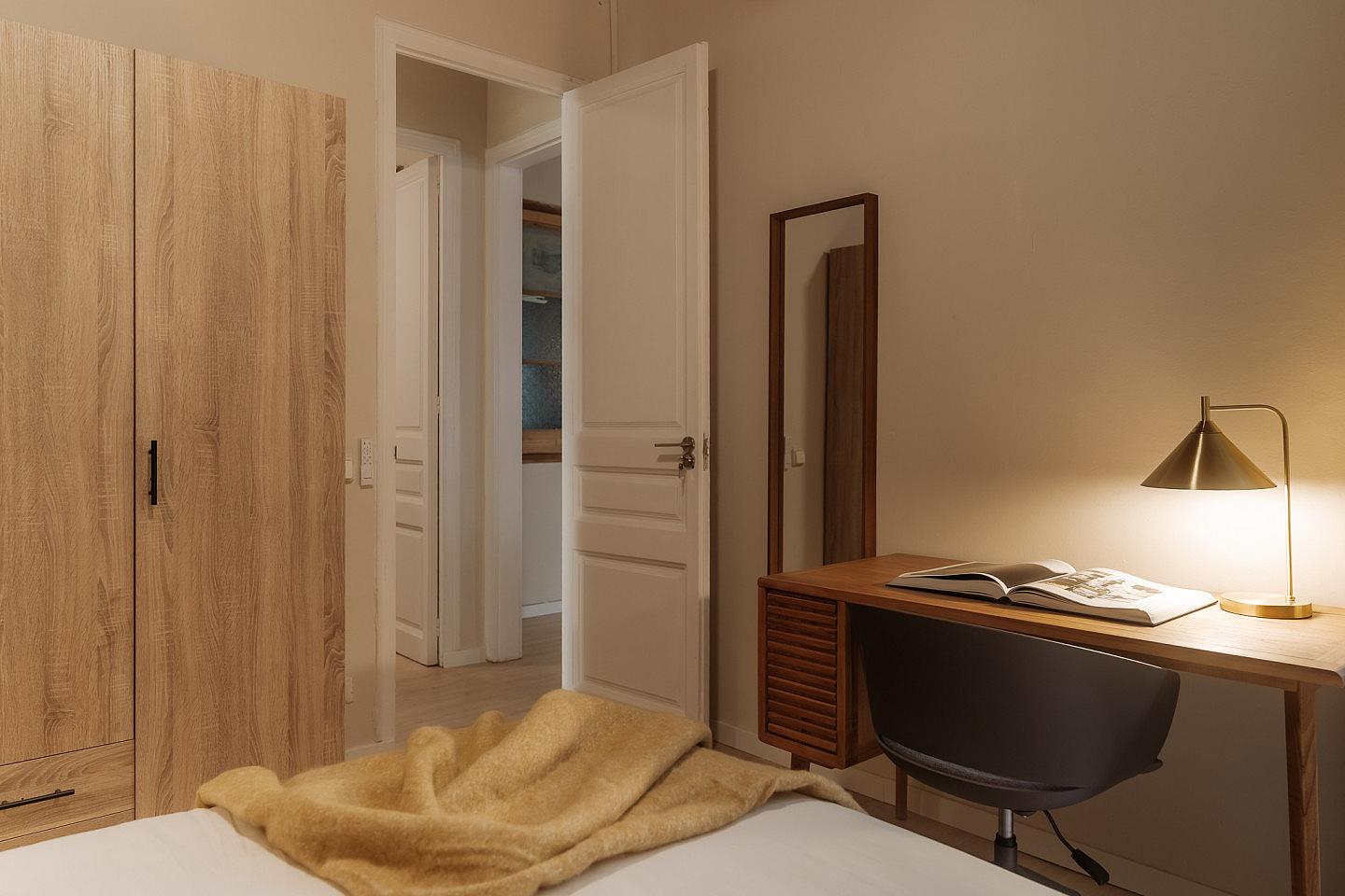  GENUS ROOM 2  -  Modern Coliving with Character in the Heart of Vibrant Ciutat Vella Apartment  - Gallery -  6