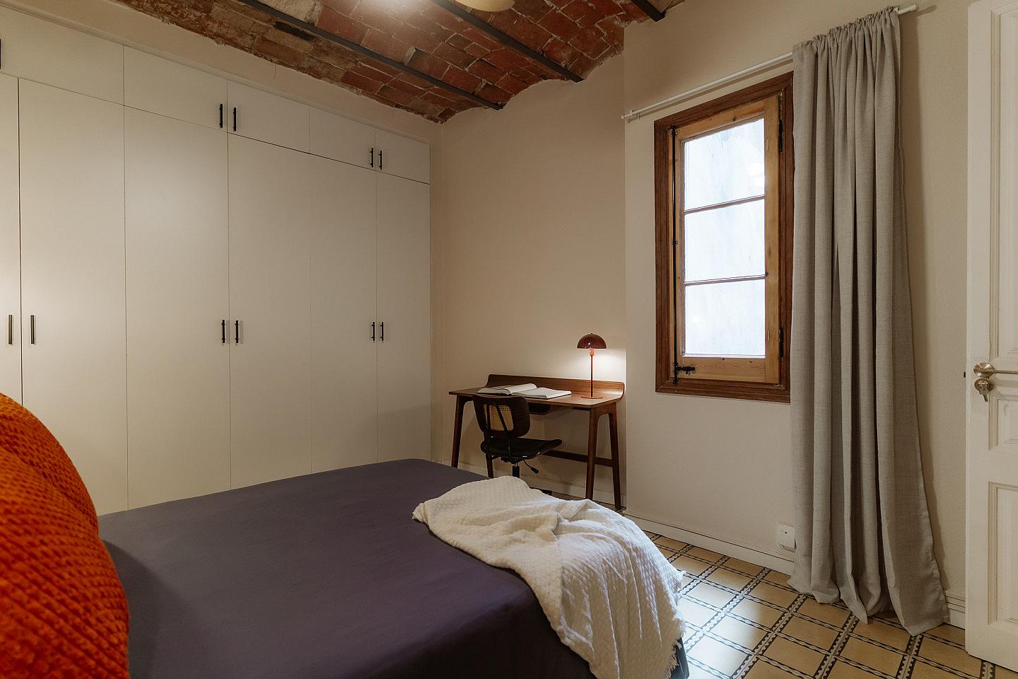  ORBE ROOM 2  -  Modern Coliving with Character in the Heart of Vibrant Ciutat Vella Apartment  - Gallery -  9