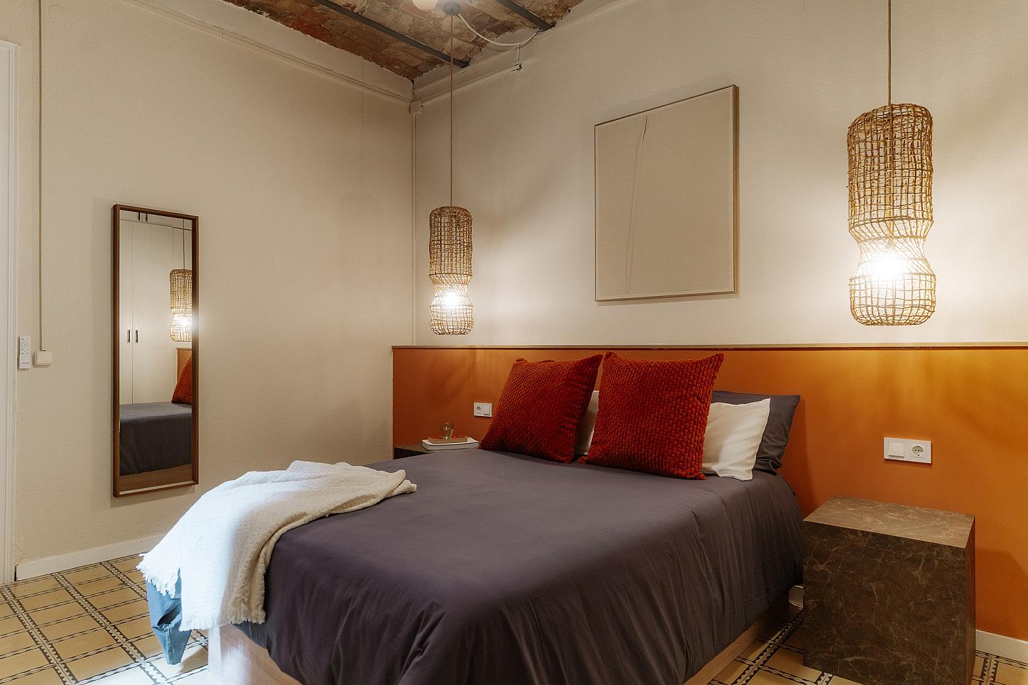  ORBE ROOM 2  -  Modern Coliving with Character in the Heart of Vibrant Ciutat Vella Apartment  - Gallery -  10