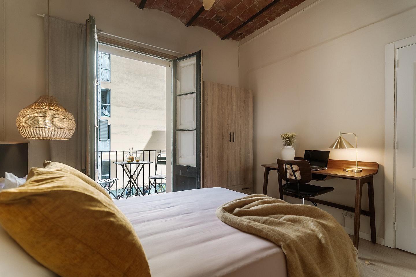  GENUS ROOM 3  -  Modern Coliving with Character in the Heart of Vibrant Ciutat Vella Apartment  - Gallery -  11