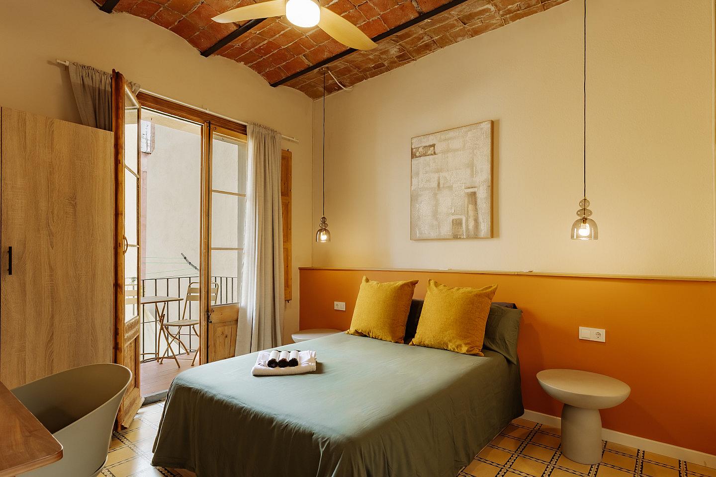  ORBE ROOM 3  -  Modern Coliving with Character in the Heart of Vibrant Ciutat Vella Apartment  - Gallery -  9