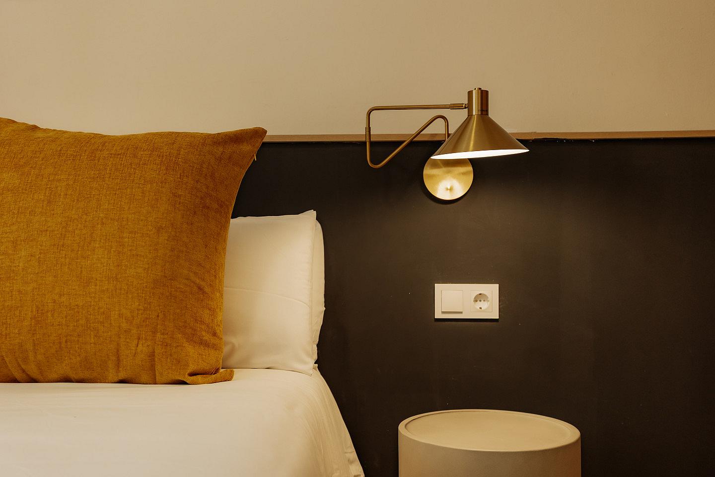  LIBRA ROOM 4  -  Modern Coliving with Character in the Heart of Vibrant Ciutat Vella Apartment  - Gallery -  18