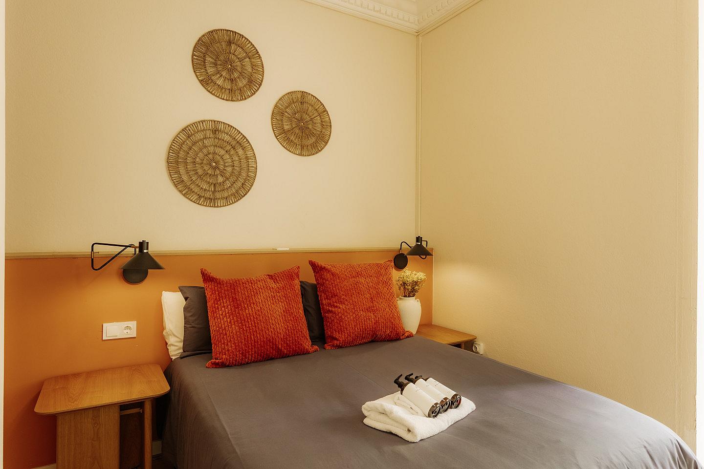  ORBE ROOM 4  -  Modern Coliving with Character in the Heart of Vibrant Ciutat Vella Apartment  - Gallery -  5
