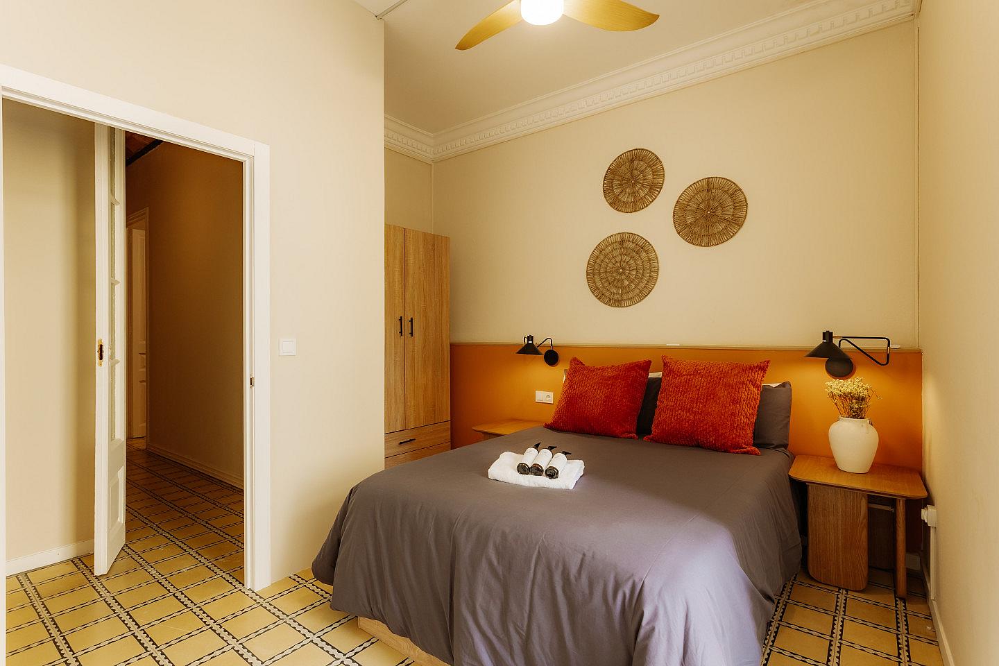  ORBE ROOM 4  -  Modern Coliving with Character in the Heart of Vibrant Ciutat Vella Apartment  - Gallery -  17