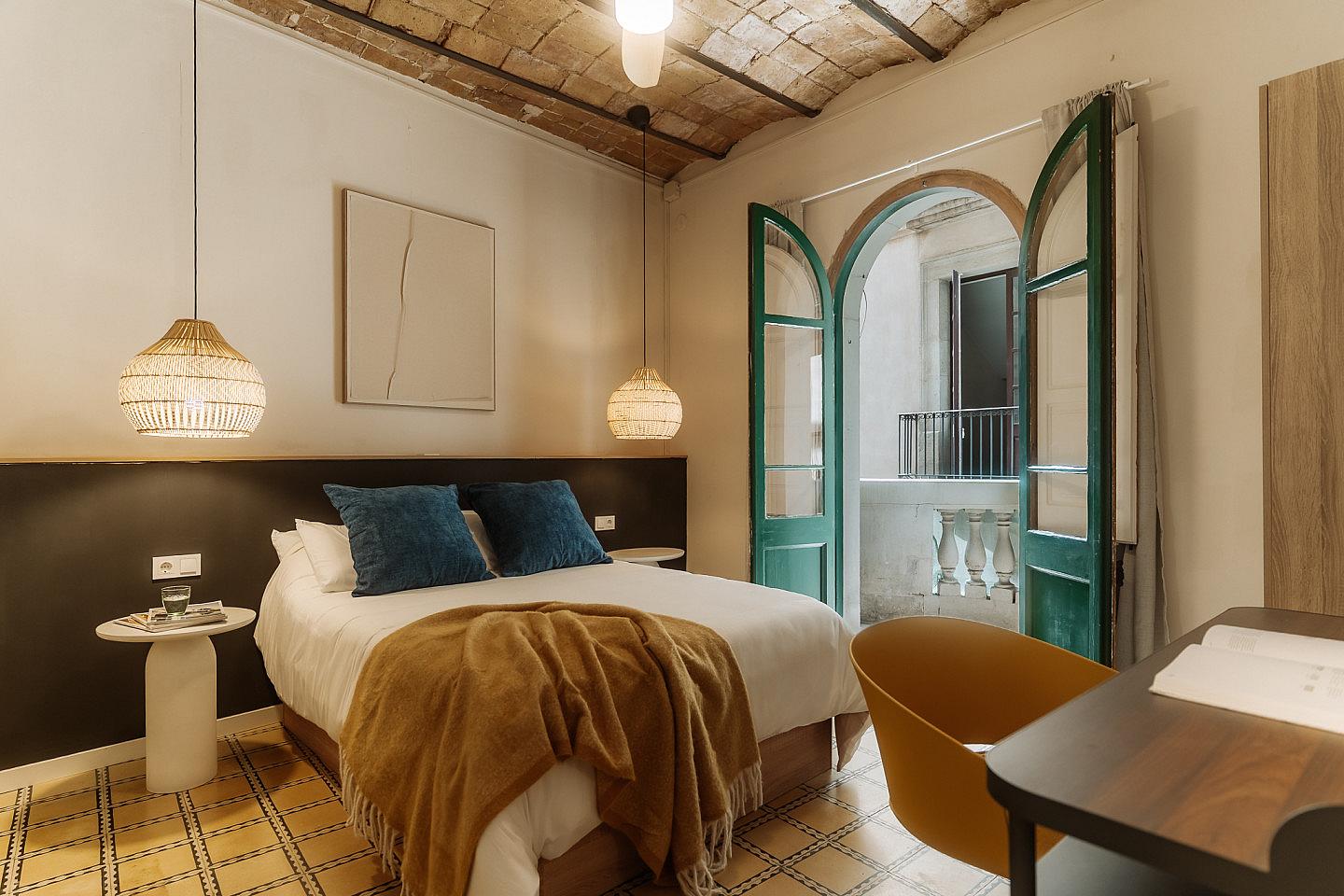  LIBRA ROOM 3  -  Modern Coliving with Character in the Heart of Vibrant Ciutat Vella Apartment  - Gallery -  1
