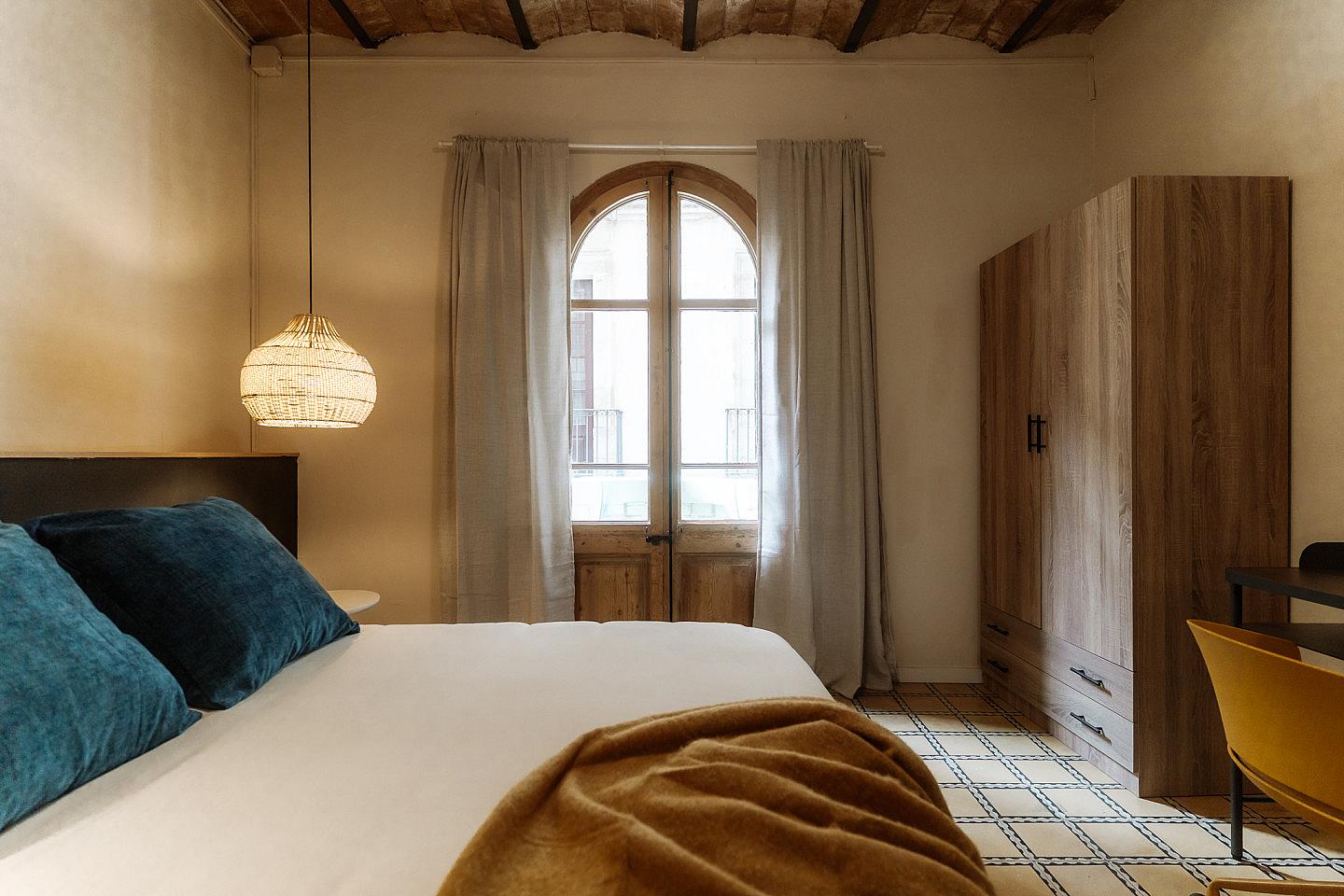 LIBRA ROOM 3  -  Modern Coliving with Character in the Heart of Vibrant Ciutat Vella Apartment  - Gallery -  12