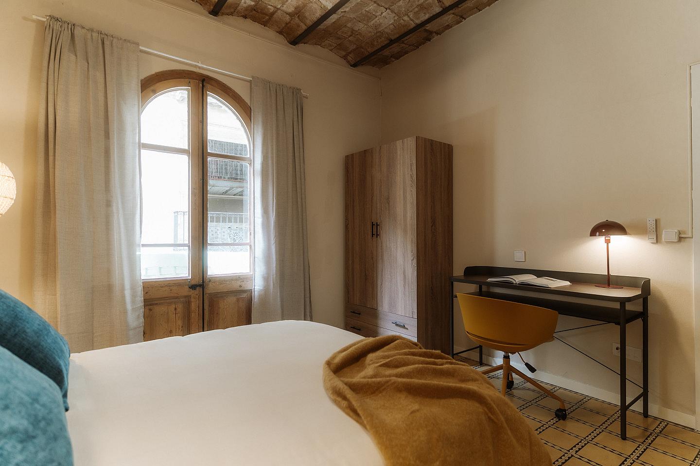  LIBRA ROOM 3  -  Modern Coliving with Character in the Heart of Vibrant Ciutat Vella Apartment  - Gallery -  5