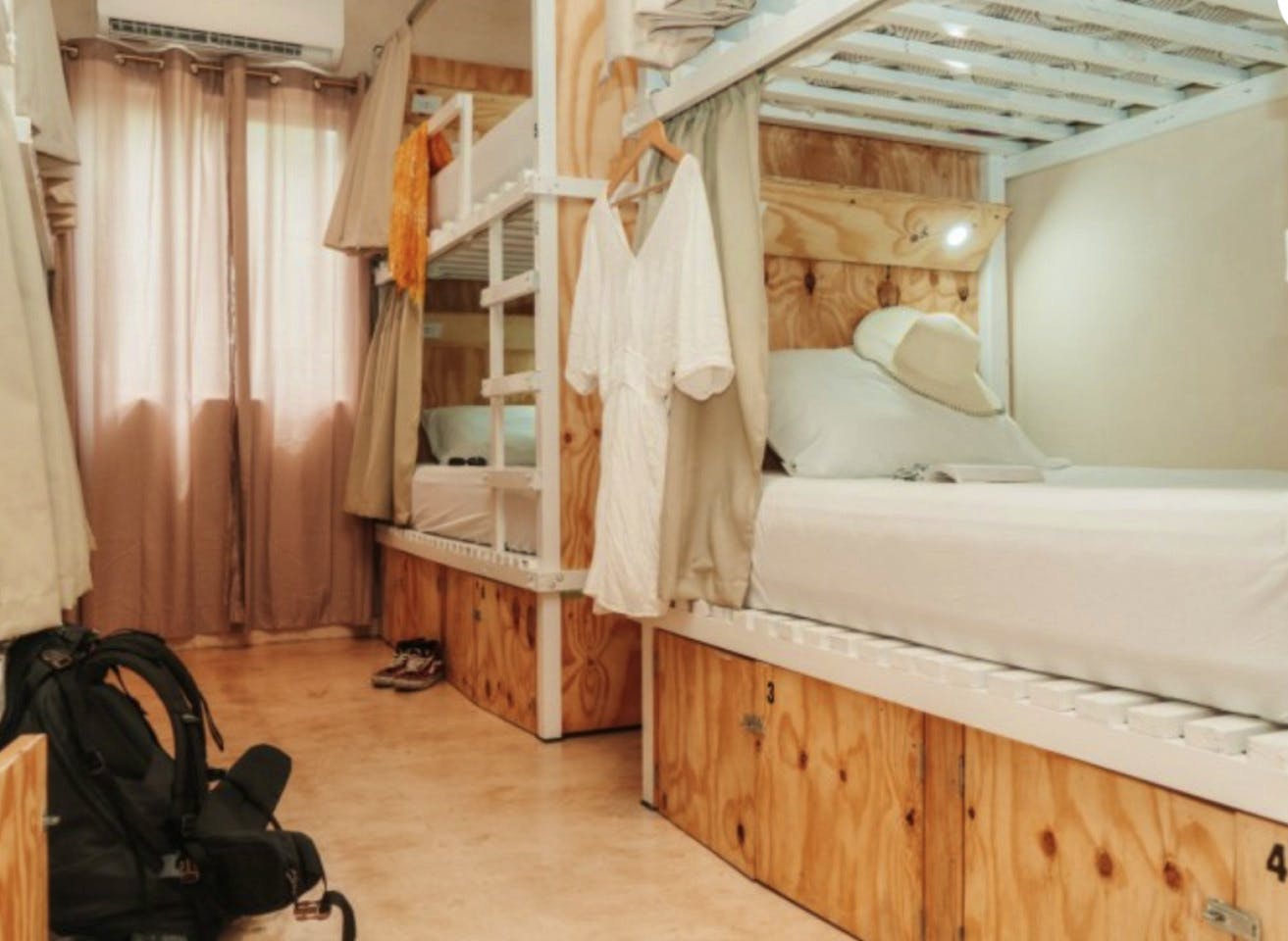 Bed In A 10-Bed Mixed Gender Room - 19