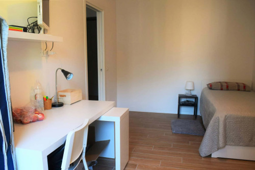 Room in Via Vittorio Veneto, Trento with 2 bedrooms