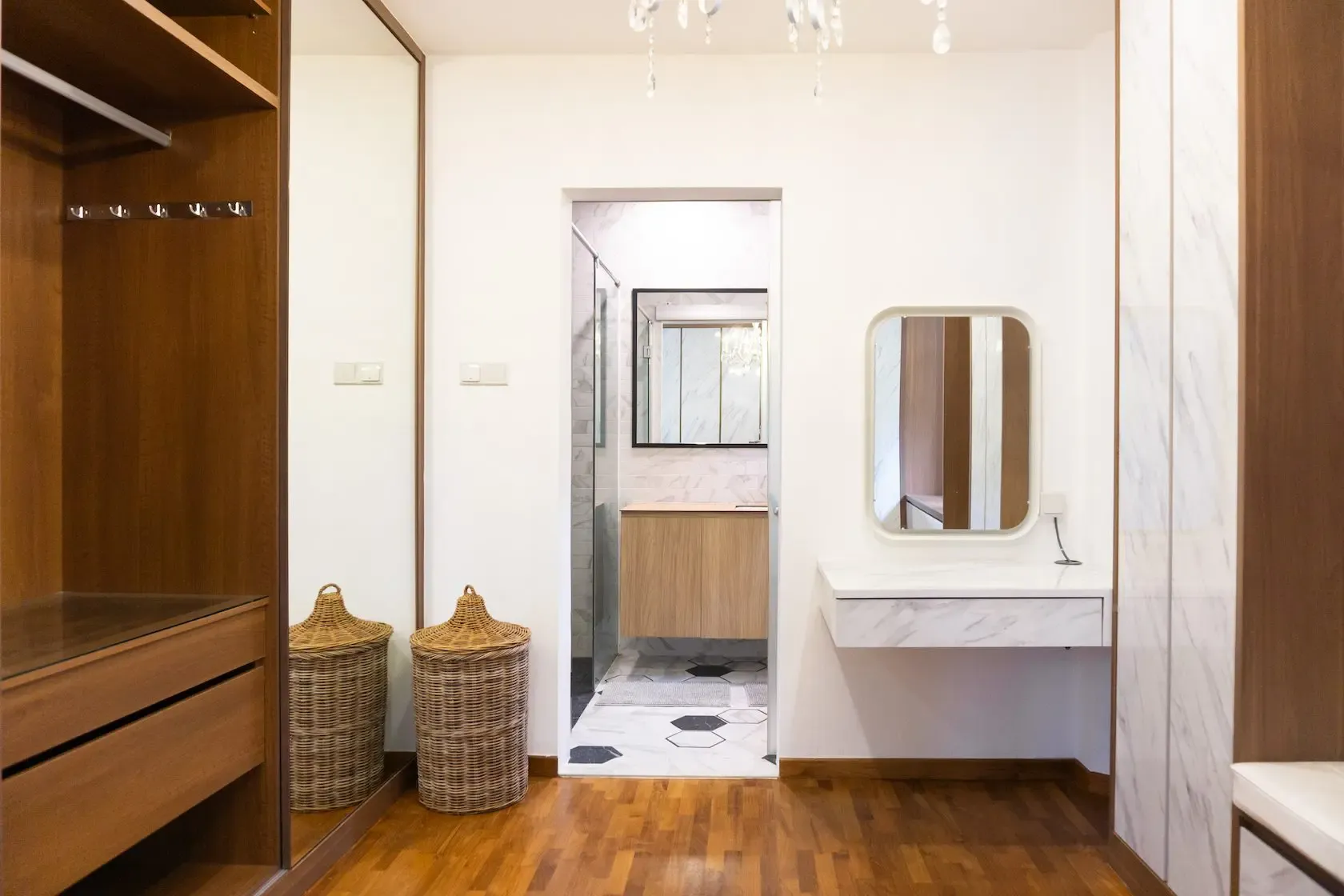 Executive Suite - Hollandswood Court - Gallery - 4