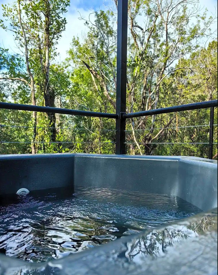  House Between Treetops (jacuzzi) W/ King Bed Or Two Singles  -  Nature Coliving Lodge located in the middle of the Valdivian Rainforest, just 20 minutes from downtown Valdivia  - Gallery -  11