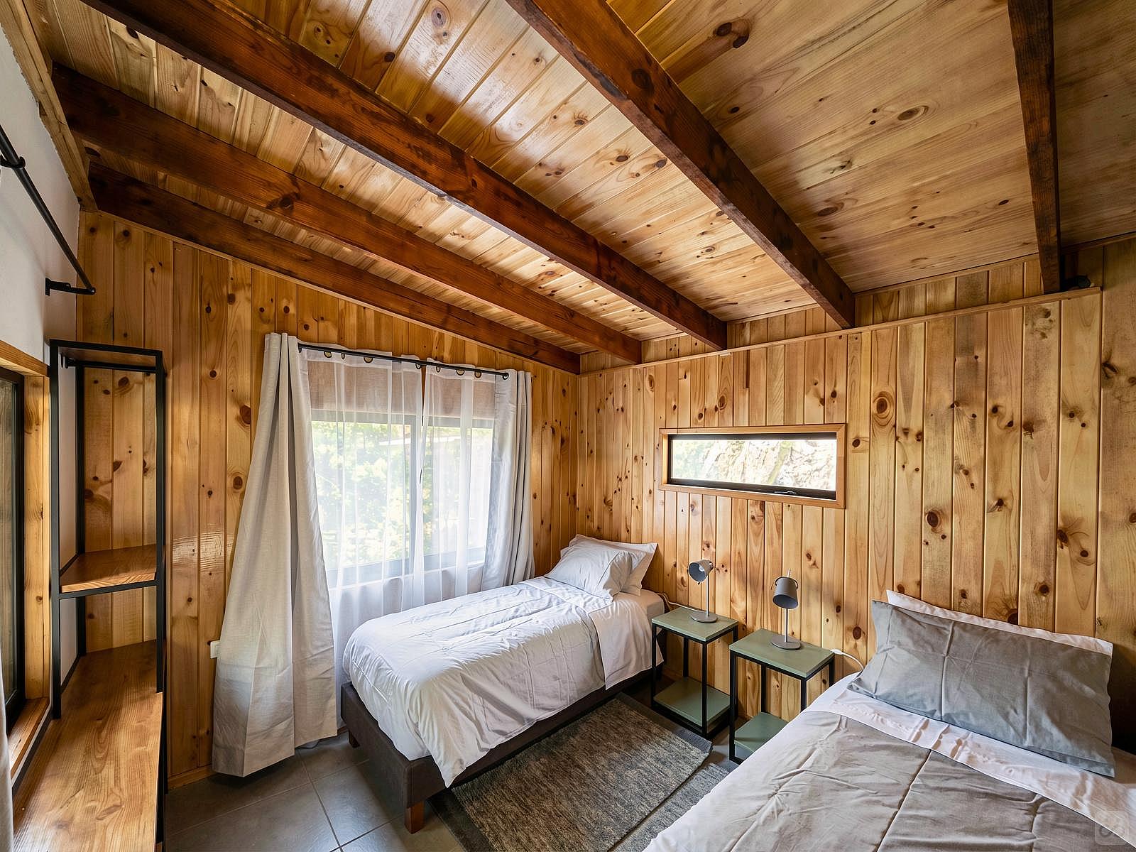  Private  -  Nature Coliving Lodge located in the middle of the Valdivian Rainforest, just 20 minutes from downtown Valdivia  - Gallery -  70