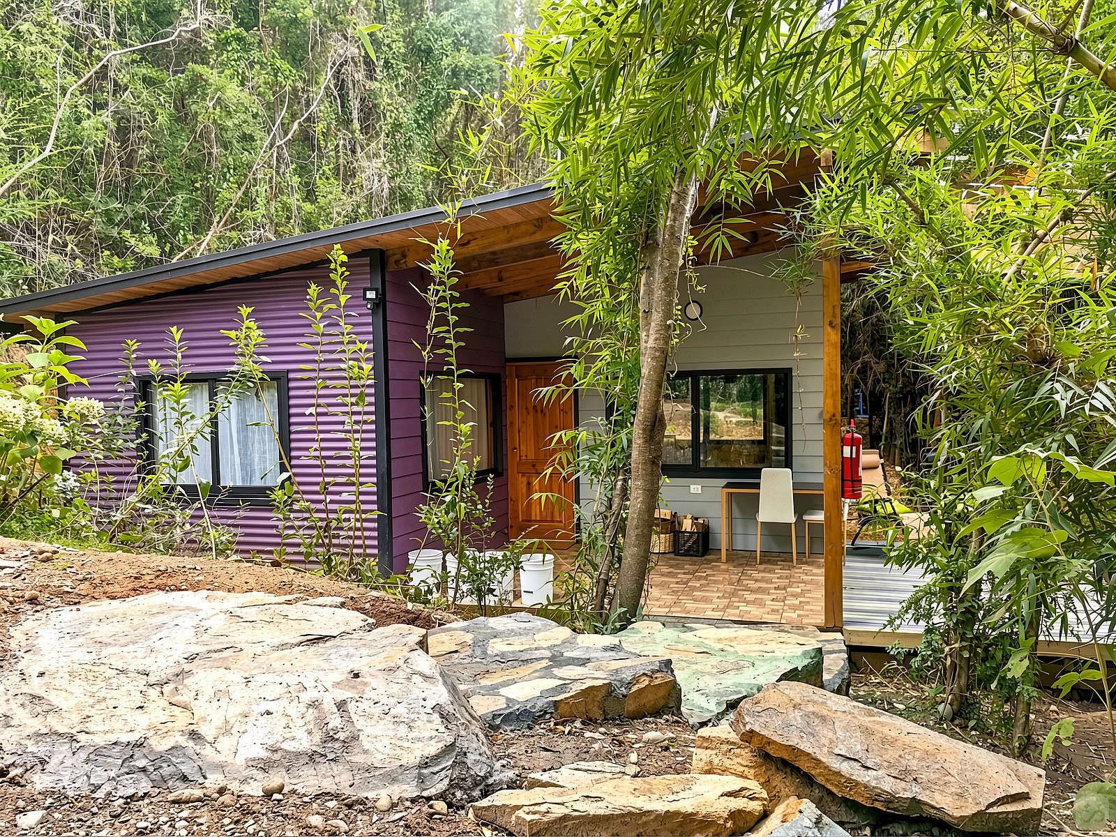  Bambu House W/queen Bed  -  Nature Coliving Lodge located in the middle of the Valdivian Rainforest, just 20 minutes from downtown Valdivia  - Gallery -  54
