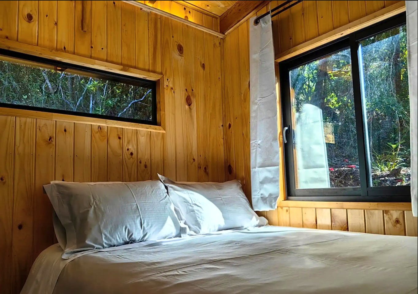  Bambu House W/queen Bed  -  Nature Coliving Lodge located in the middle of the Valdivian Rainforest, just 20 minutes from downtown Valdivia  - Gallery -  8