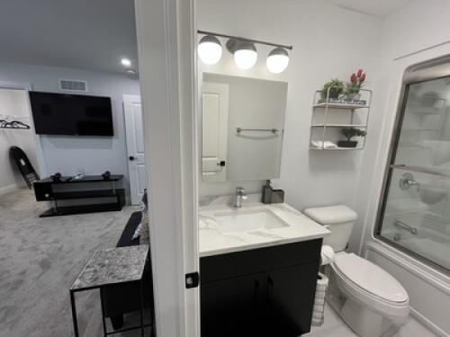 Luxury Homestay with a Private Bath