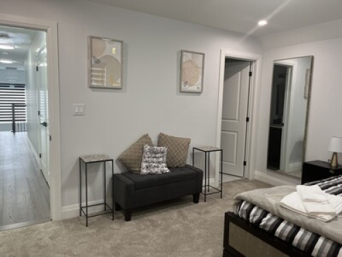 Luxury Homestay with a Private Bath