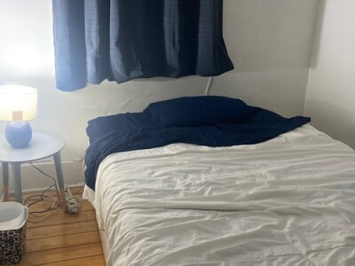 BIG apt, spare rooms!