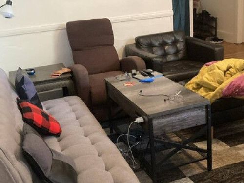 BIG apt, spare rooms!