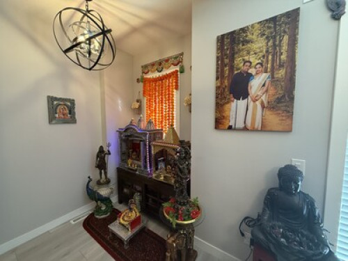 Private 1-BR in Shared Townhouse