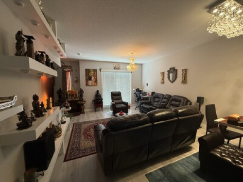 Private 1-BR in Shared Townhouse