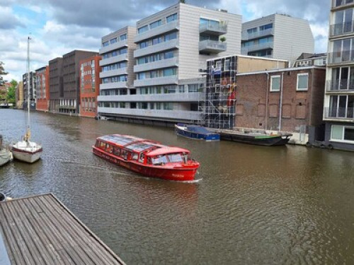 Amsterdam room; friendly & central