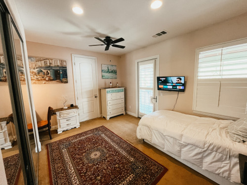 Carlsbad HomeStay