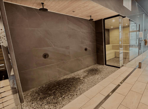 Amazing Luxury Apt. w/ Pool + Gym near Lucien-L'Allier Station