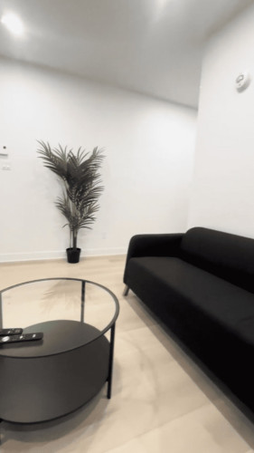 Stunning Renovated Apt. near Concordia University