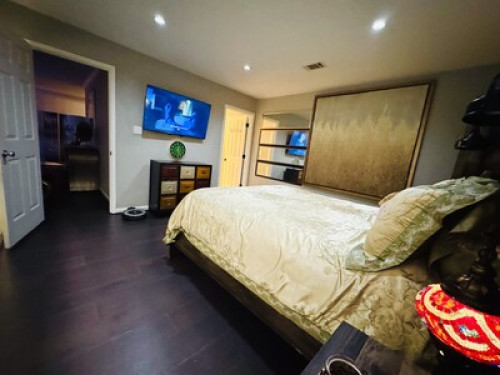 Beautiful open spacious room 
