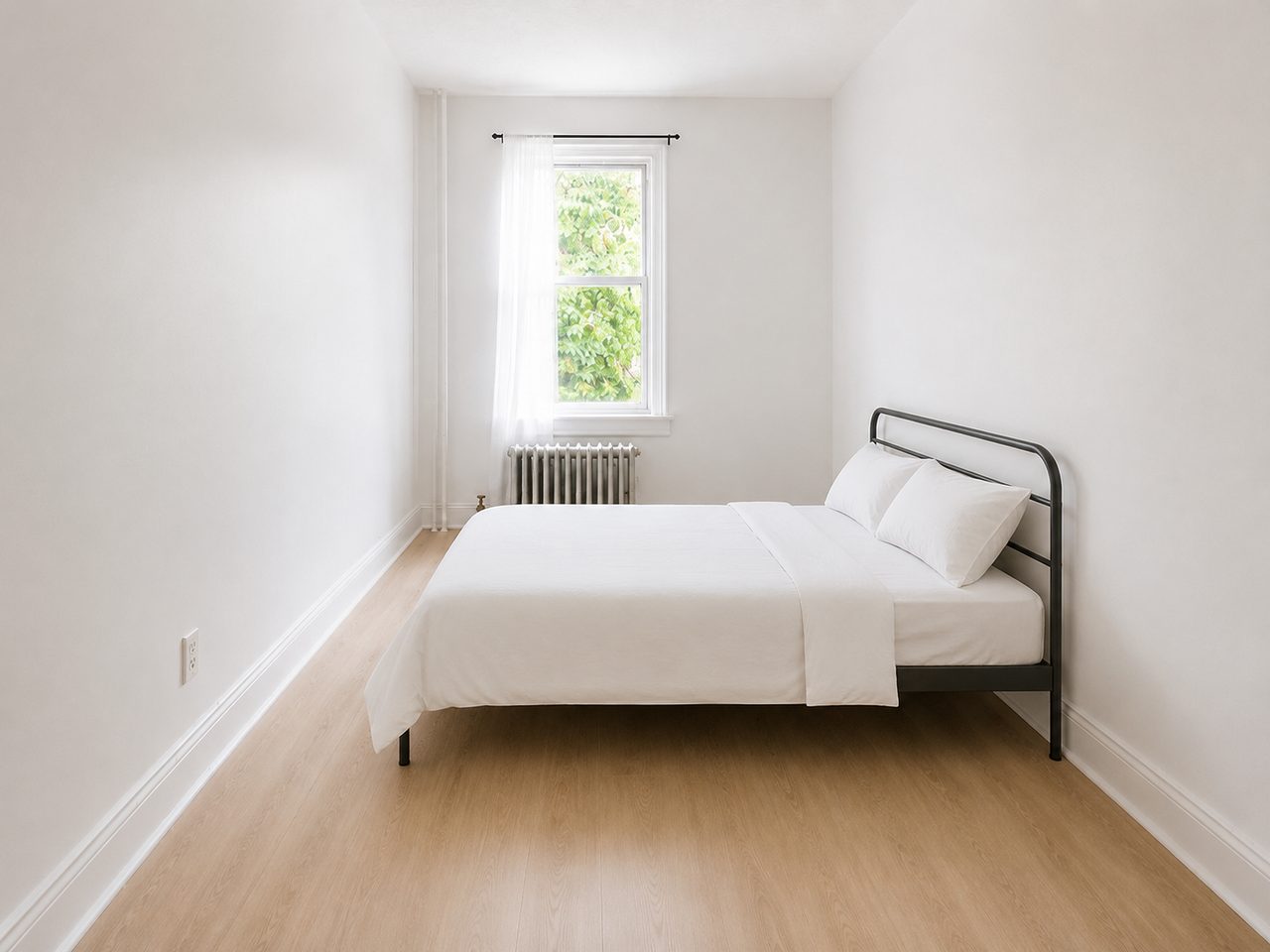 #1876: Sunset Park - Queen Bedroom C - 11