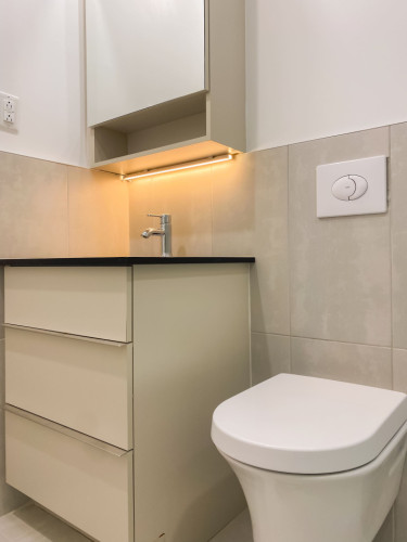 Modern Comfortable Apt. near Downtown Montreal