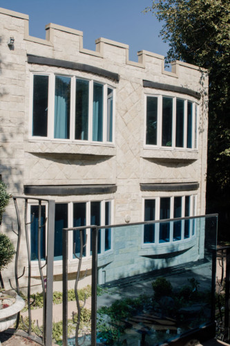 Stunning Luxury Mansion w/ Sauna close to Prince of Wales Park