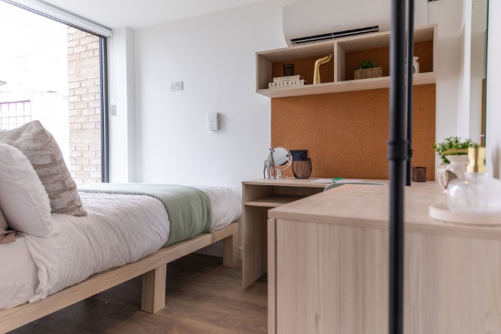 Standard En-Suite - Martha Street Apartments - Gallery - 1