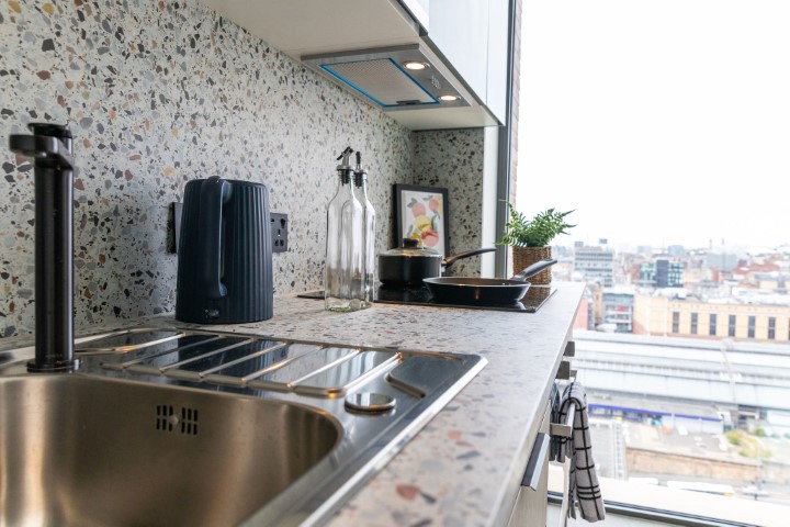 Standard En-Suite - Martha Street Apartments - Gallery - 6