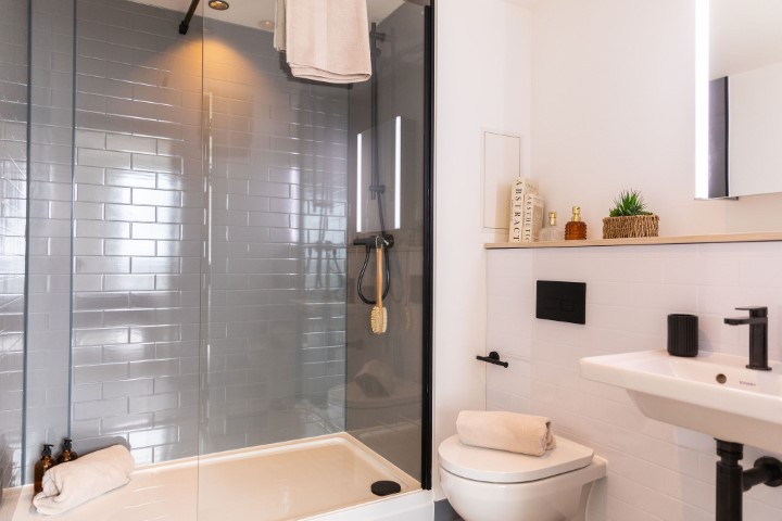 Premium En-Suite - Martha Street Apartments - Gallery - 2
