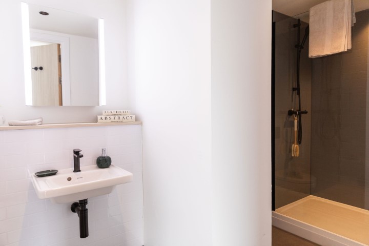  One Bed Apartment  -  Martha Street Apartments  - Gallery -  7
