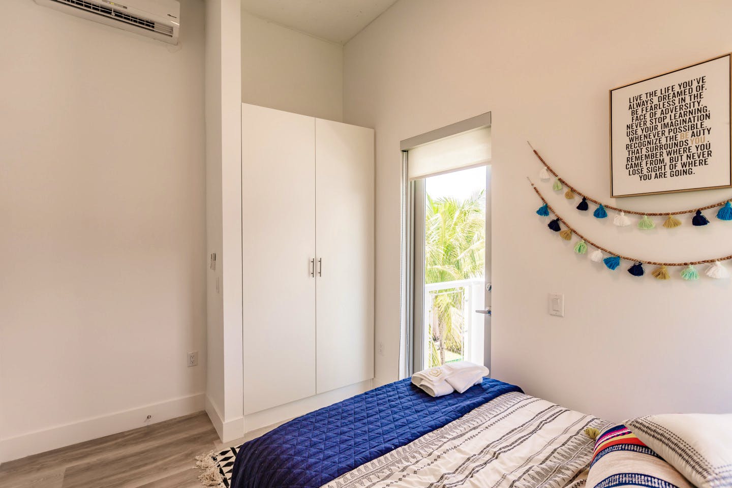 Bedroom In A 3-Bed Mixed Gender Apartment - Vibrant Coliving Community in Culturally Rich Little Havana, Miami - Gallery - 19