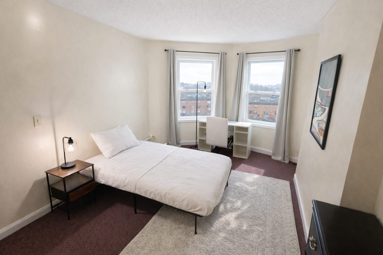  #1885: South End - Full Room B  -  #1885: South End  - Gallery -  1