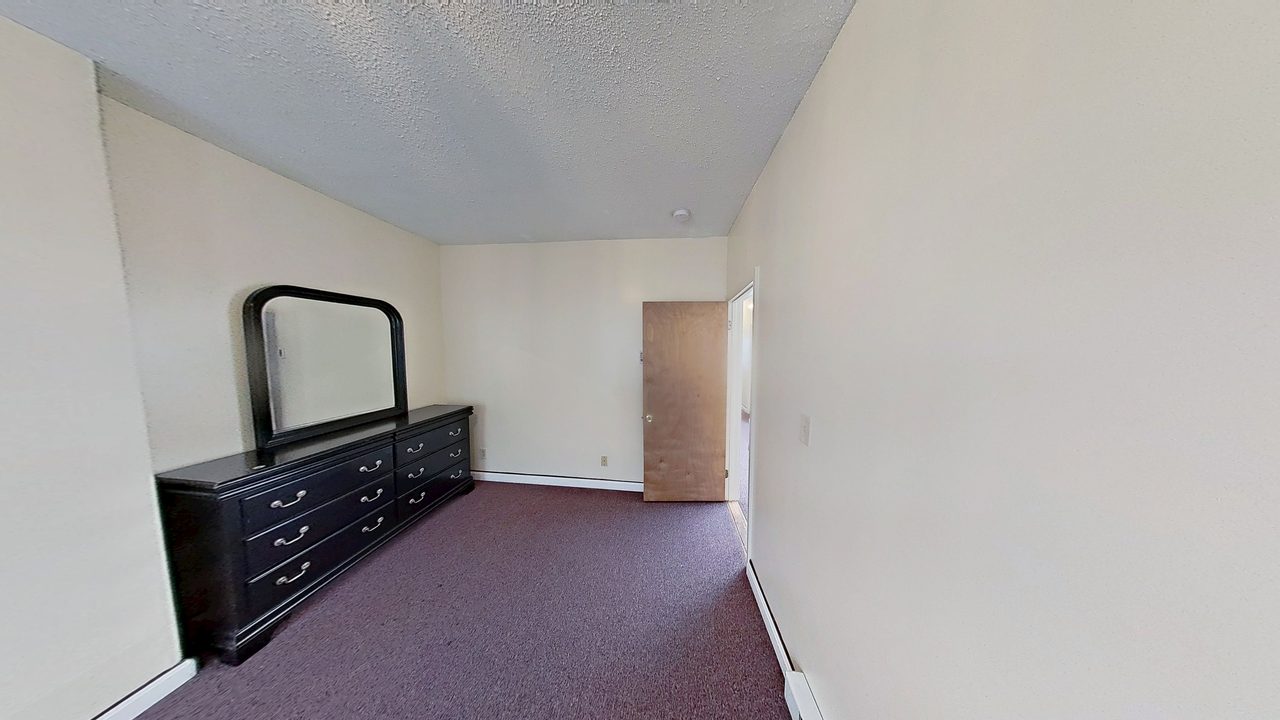 #1885: South End - Full Room B - #1885: South End - Gallery - 11