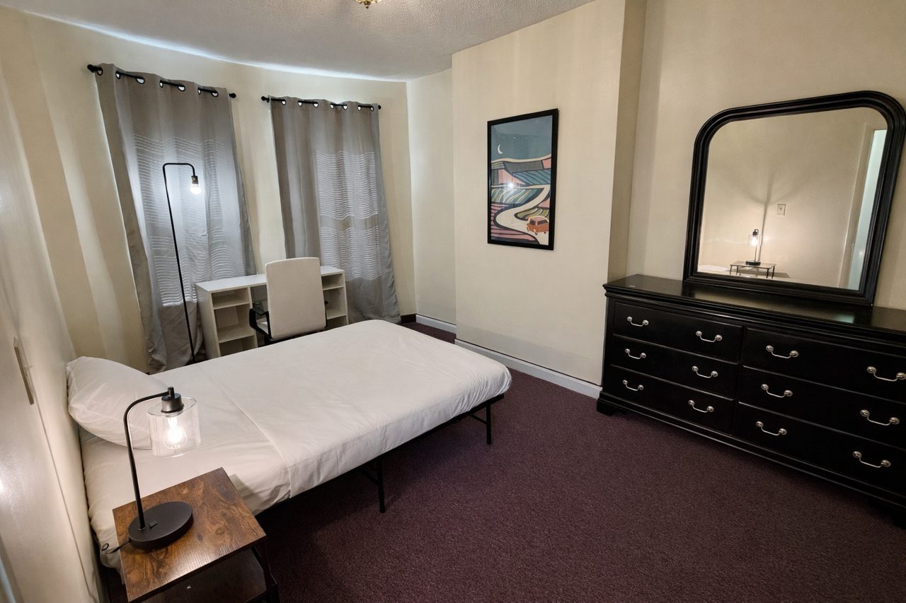  #1885: South End - Full Room B  -  #1885: South End  - Gallery -  4