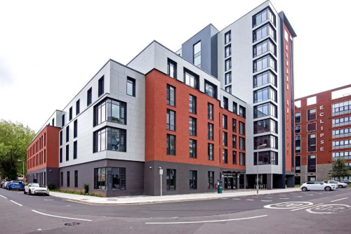 Howard Gardens Residence
