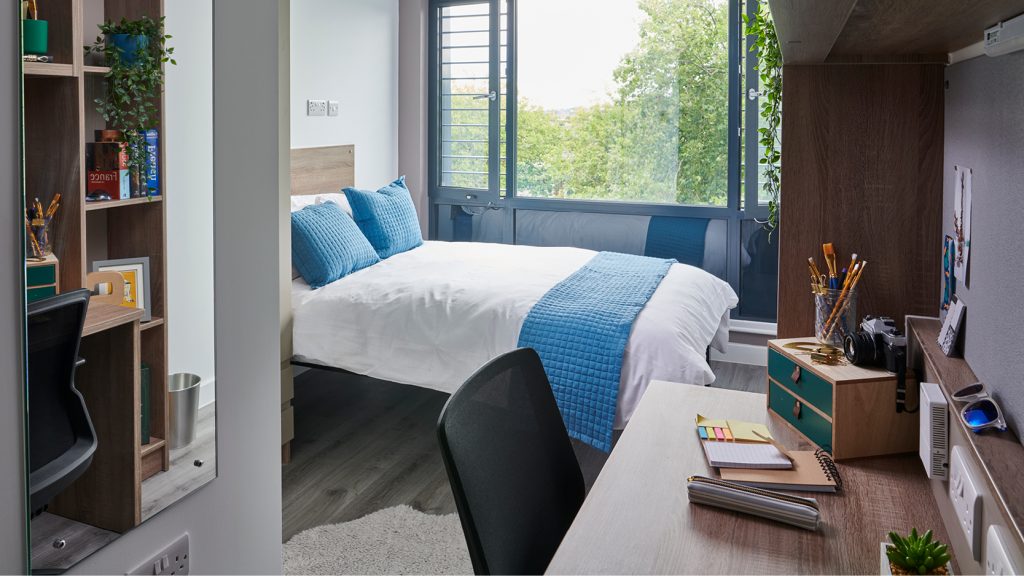  Classic En-Suite (Single Occupancy)  -  Howard Gardens Residence  - Gallery -  1