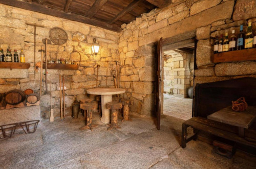 Astonishing 5 Bedroom House with a swimming pool and a Chapel close to Valpaços - Gallery - 23
