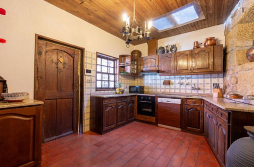 Astonishing 5 Bedroom House with a swimming pool and a Chapel close to Valpaços - Gallery - 26