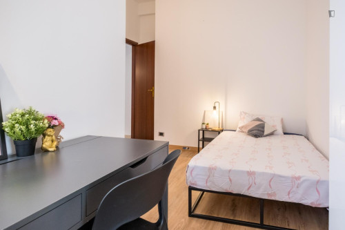 Lovely single bedroom in Ortica - Gallery - 6